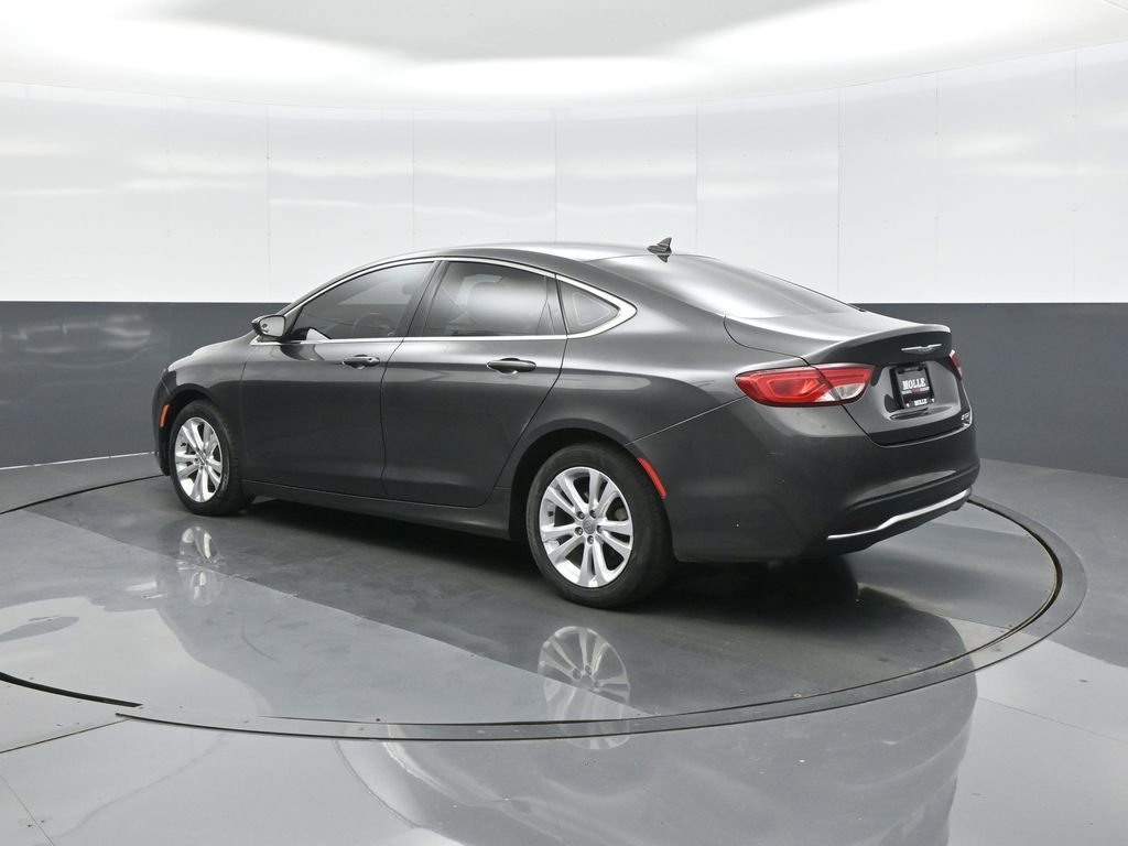 Used 2016 Chrysler 200 Limited w/ Anniversary Edition FWD image 5