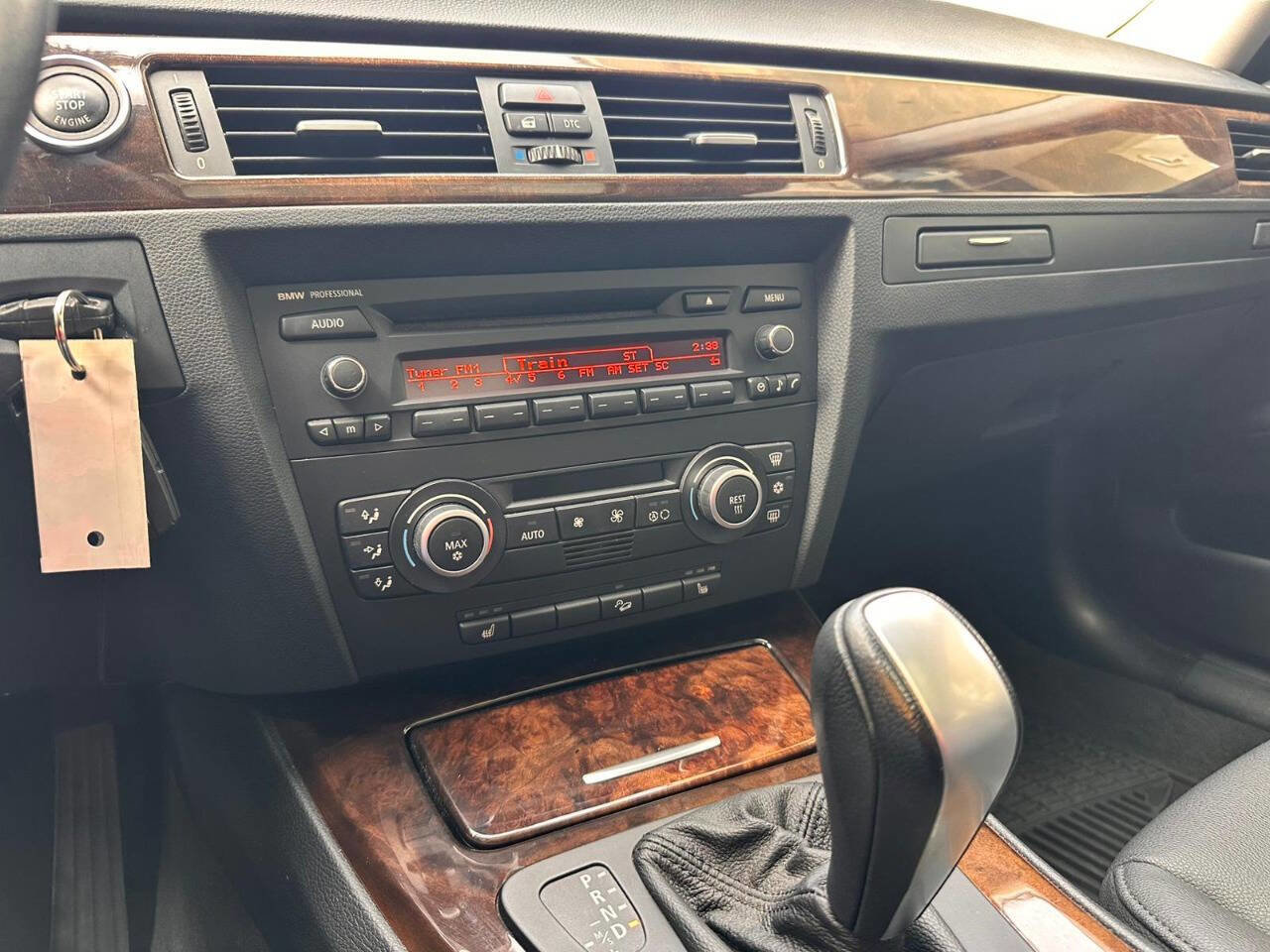 Used 2009 BMW 328i xDrive 328i xDrive AWD 4dr Sedan SULE image 16