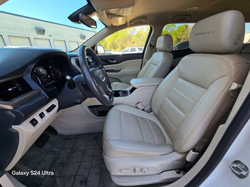 Used 2023 GMC Acadia Denali image 10