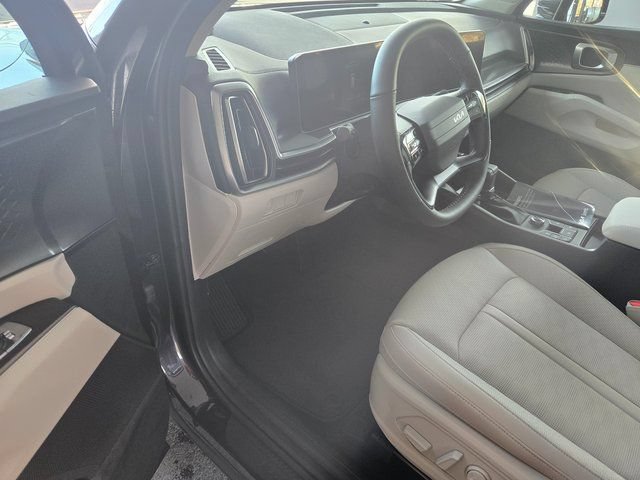 New 2026 Kia Sorento S w/ S Panoramic Sunroof Package FWD image 4