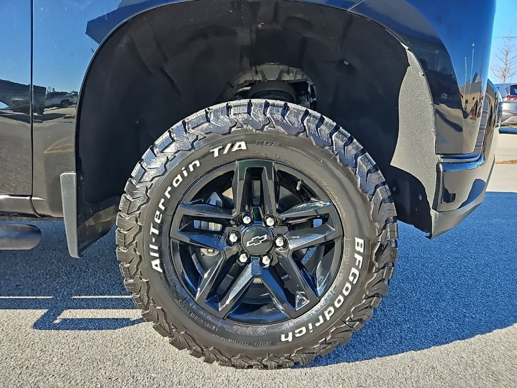 Used 2020 Chevrolet Silverado 1500 LT Trail Boss image 11