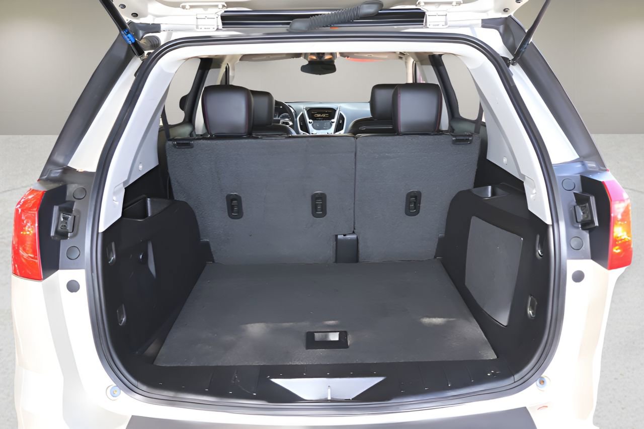 Used 2015 GMC Terrain SLT w/ Chrome Edition image 16