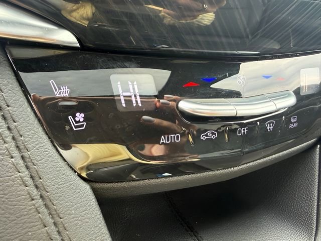 Used 2024 Cadillac XT6 Premium Luxury image 24
