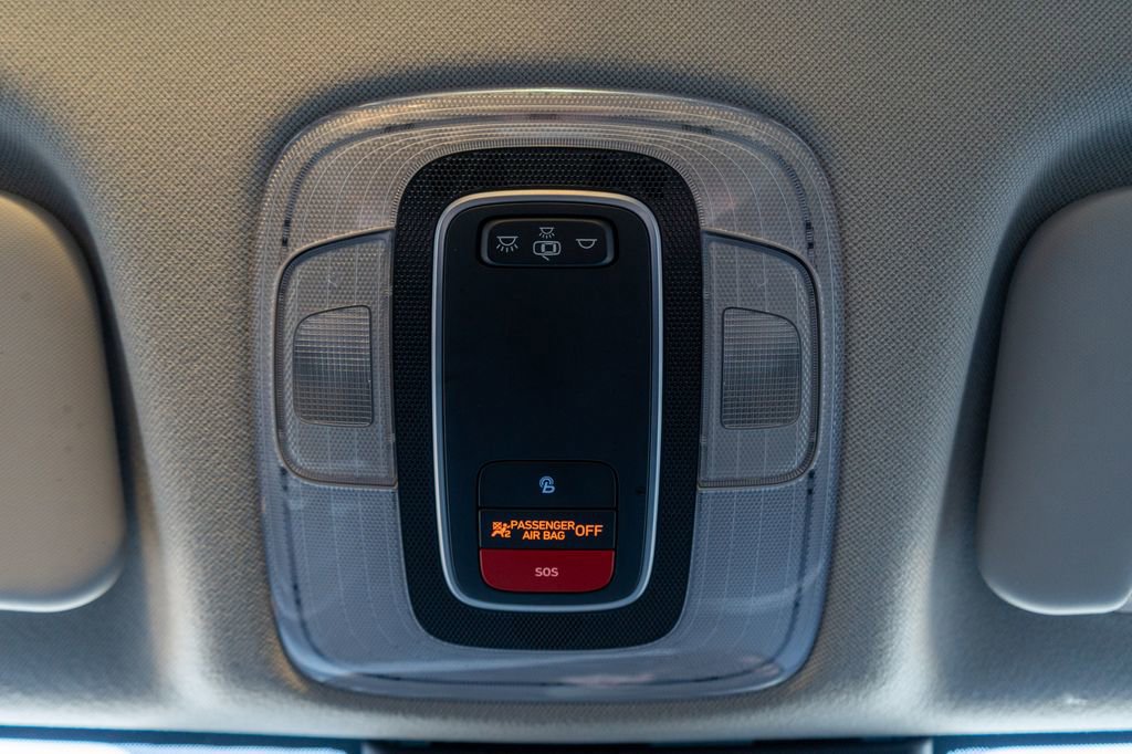 Certified 2023 Hyundai Elantra SEL w/ Preferred Accessory Package image 16