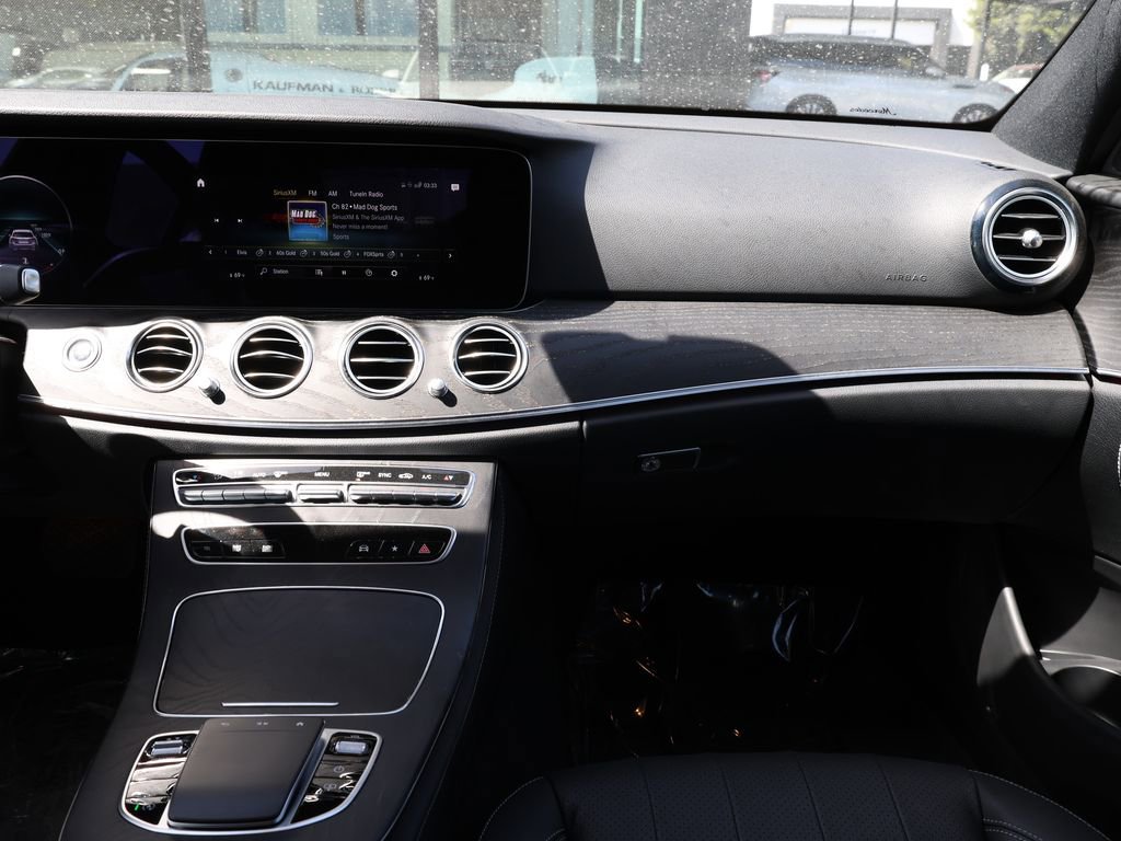 Used 2022 Mercedes-Benz E 350 Sedan w/ Exterior Lighting Package image 26