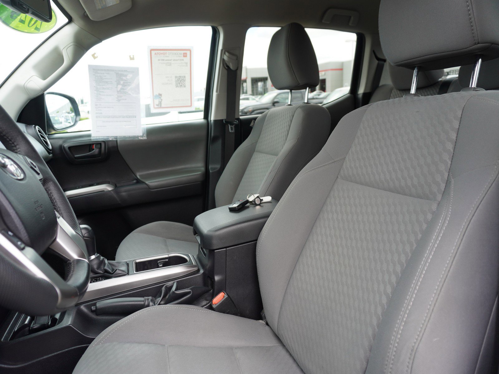 Used 2023 Toyota Tacoma SR5 AWD/4WD image 22