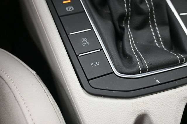 Used 2024 Volkswagen Jetta SE FWD image 25