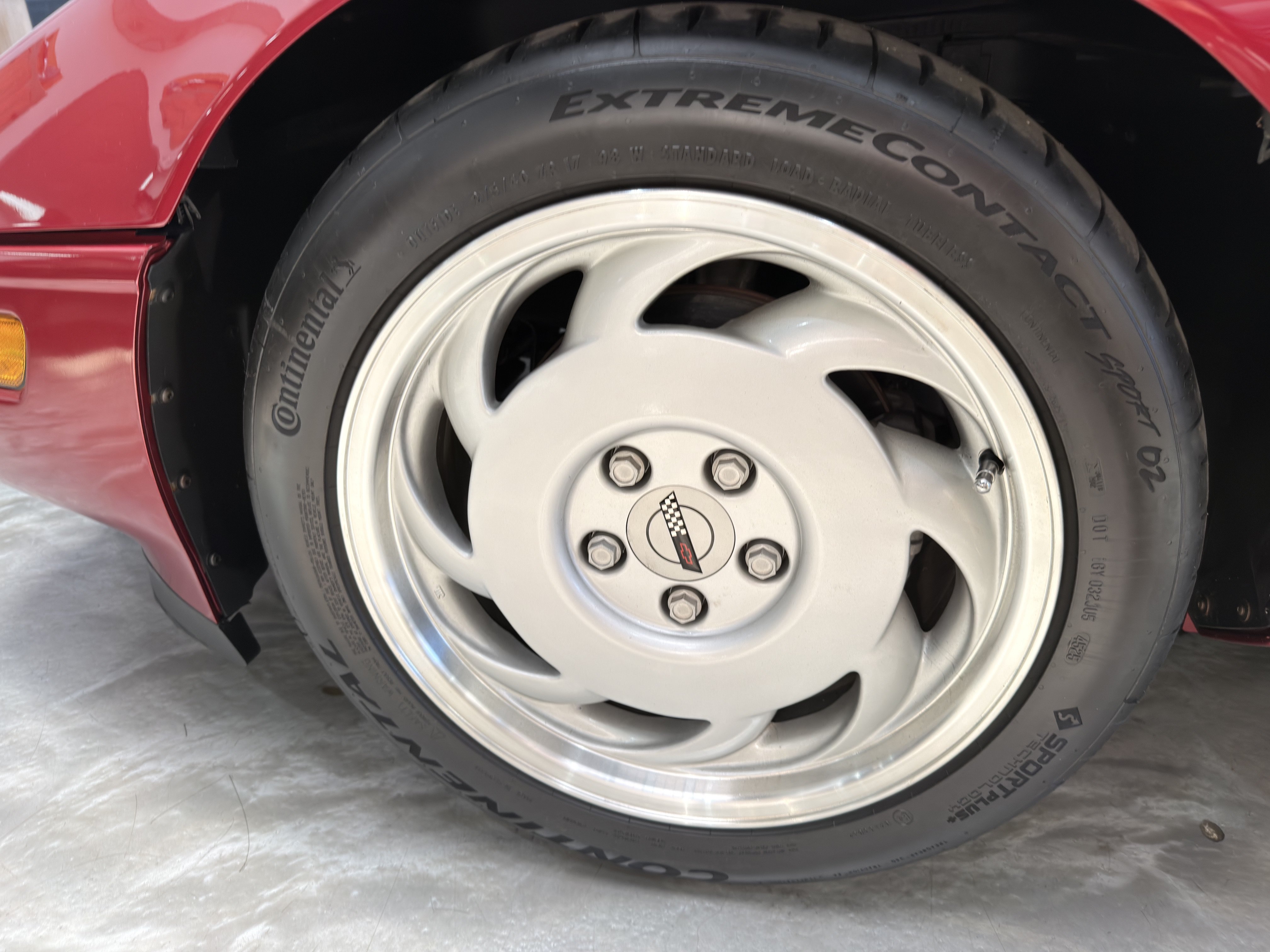 Used 1991 Chevrolet Corvette Coupe RWD image 19