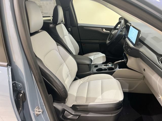 Used 2024 Ford Escape SE FWD image 17