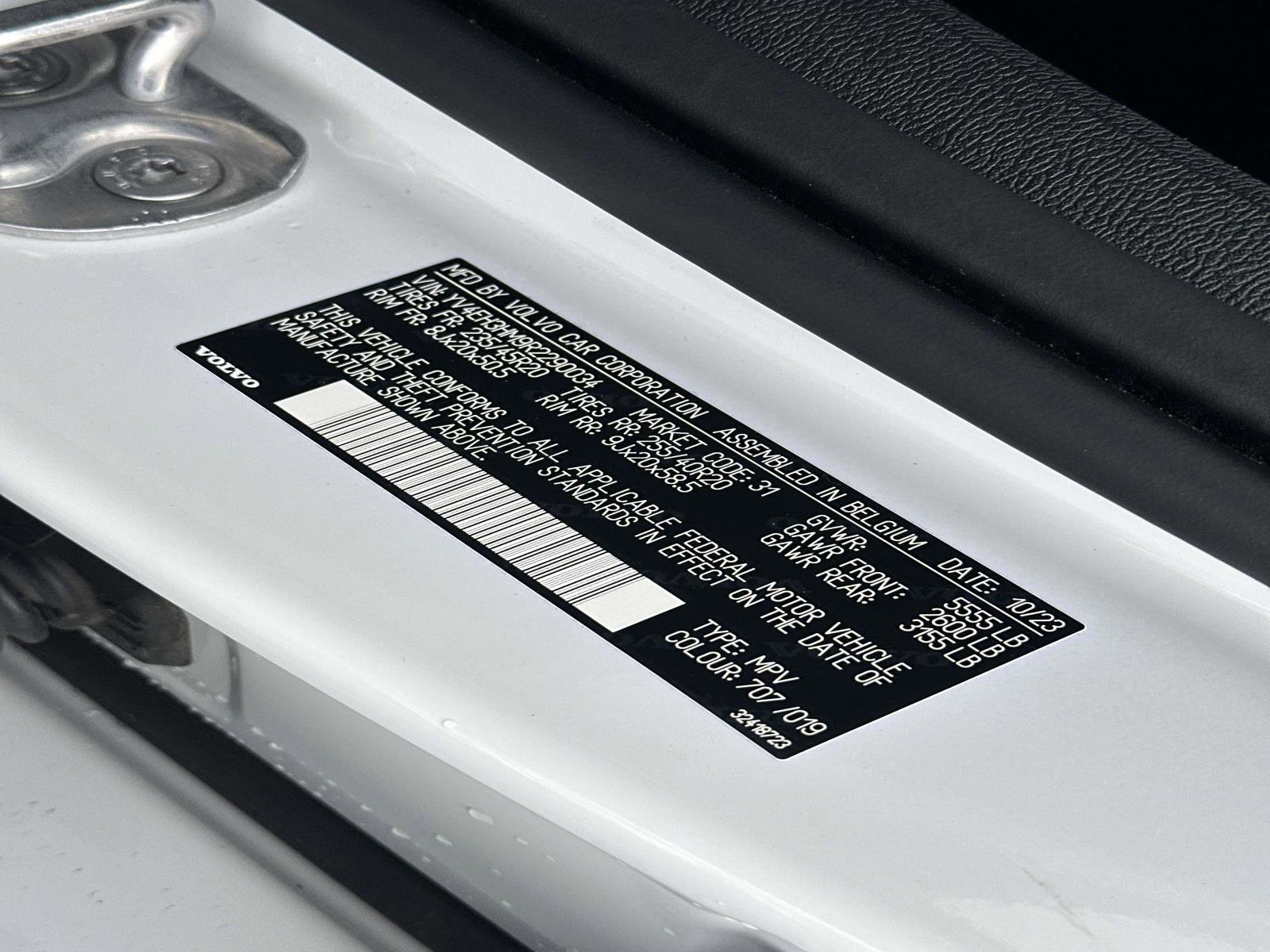 Certified 2024 Volvo XC40 Recharge Ultimate w/ Protection Package Premier image 29