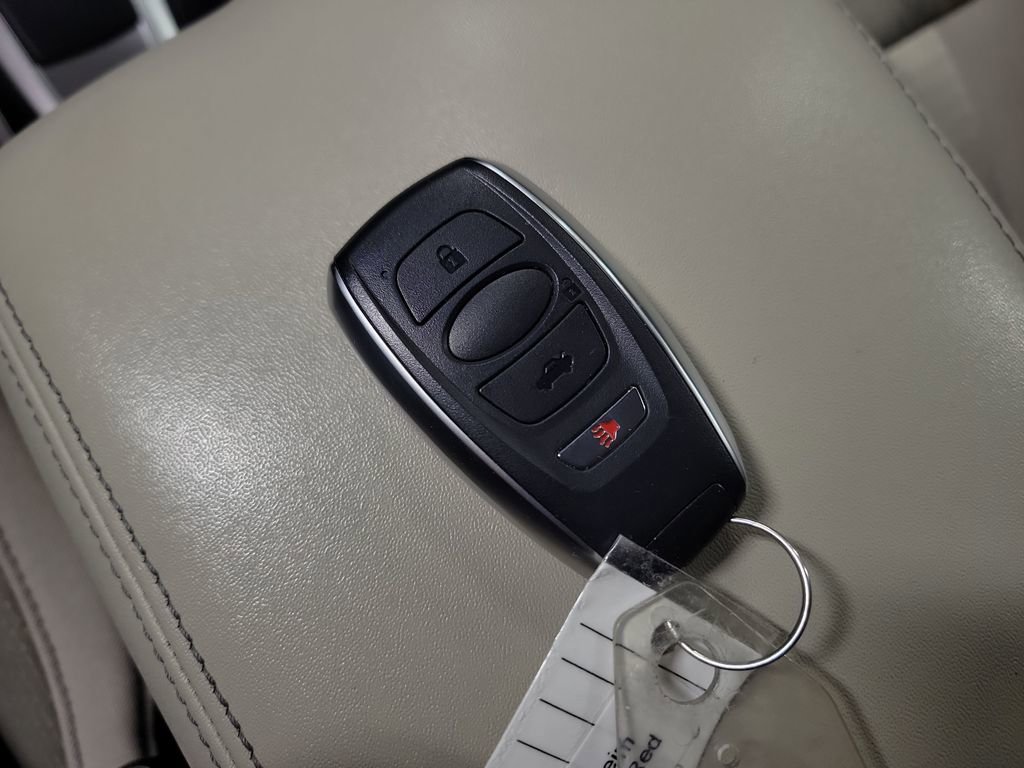 Used 2019 Subaru Ascent Premium image 16