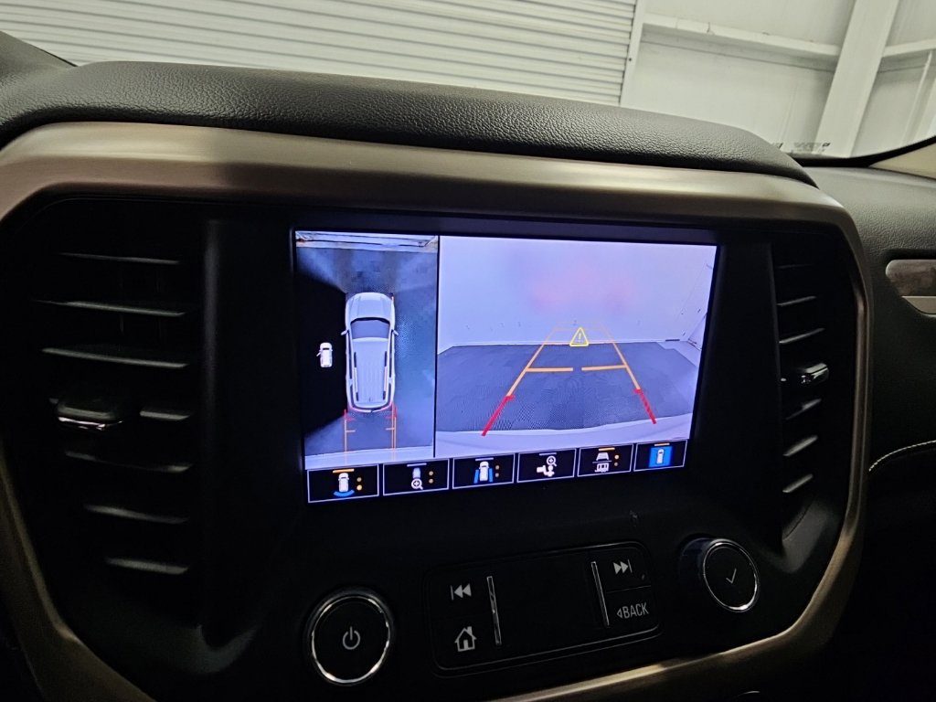 Used 2023 GMC Acadia Denali w/ Denali Ultimate Package AWD/4WD image 21