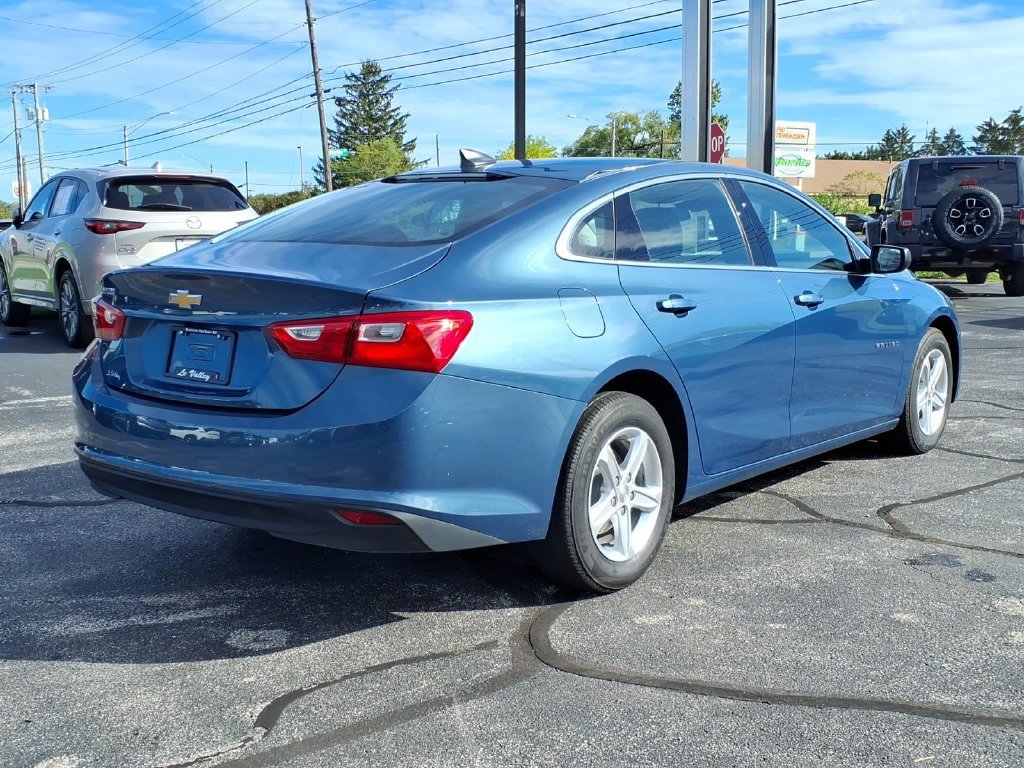 Used 2025 Chevrolet Malibu LS w/ Driver Confidence Package FWD image 10