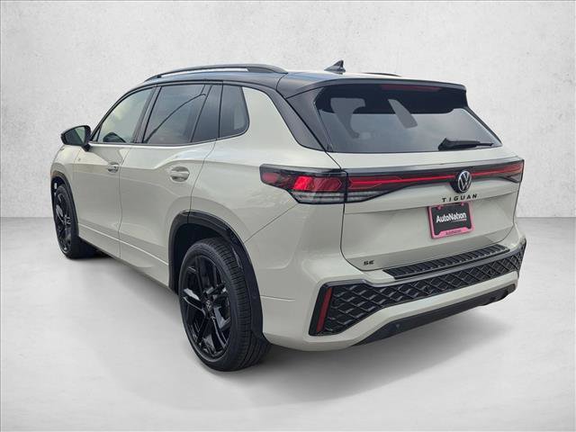 New 2026 Volkswagen Tiguan SE R-Line image 9