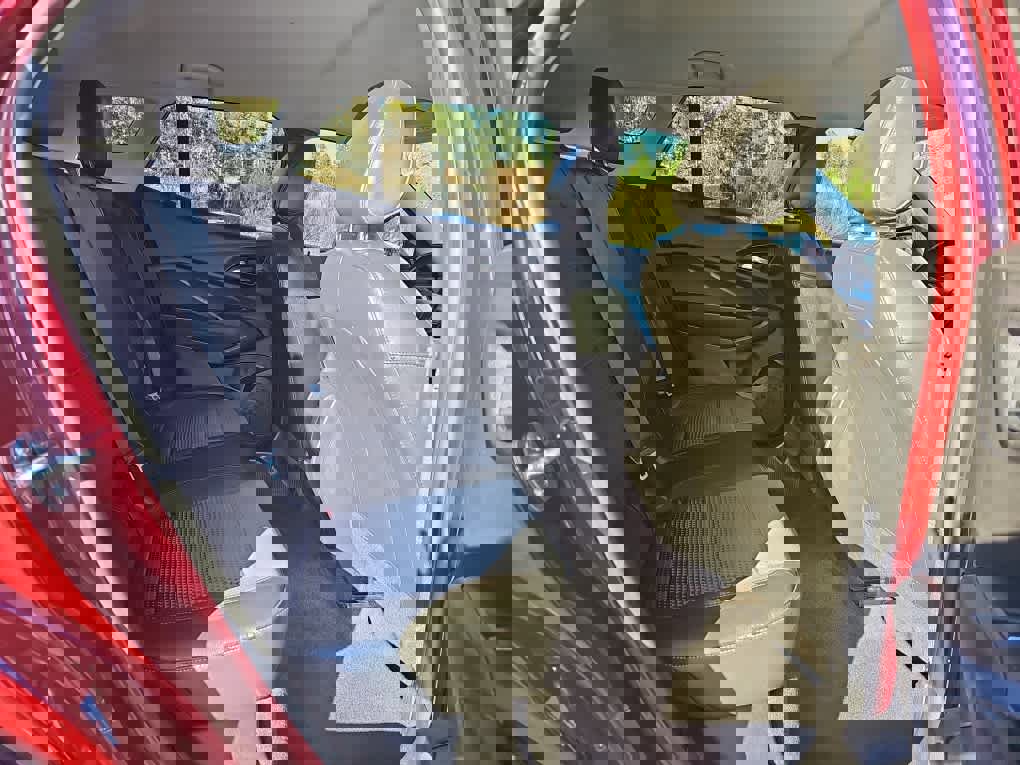 Used 2025 Chevrolet Trax LT w/ Driver Confidence Package image 20