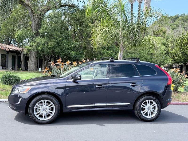 Used 2016 Volvo XC60 T5 Platinum FWD image 2