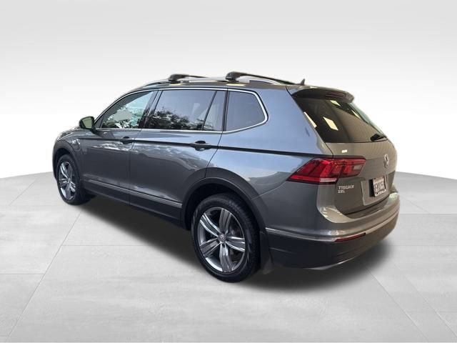 Used 2018 Volkswagen Tiguan SEL Premium image 3
