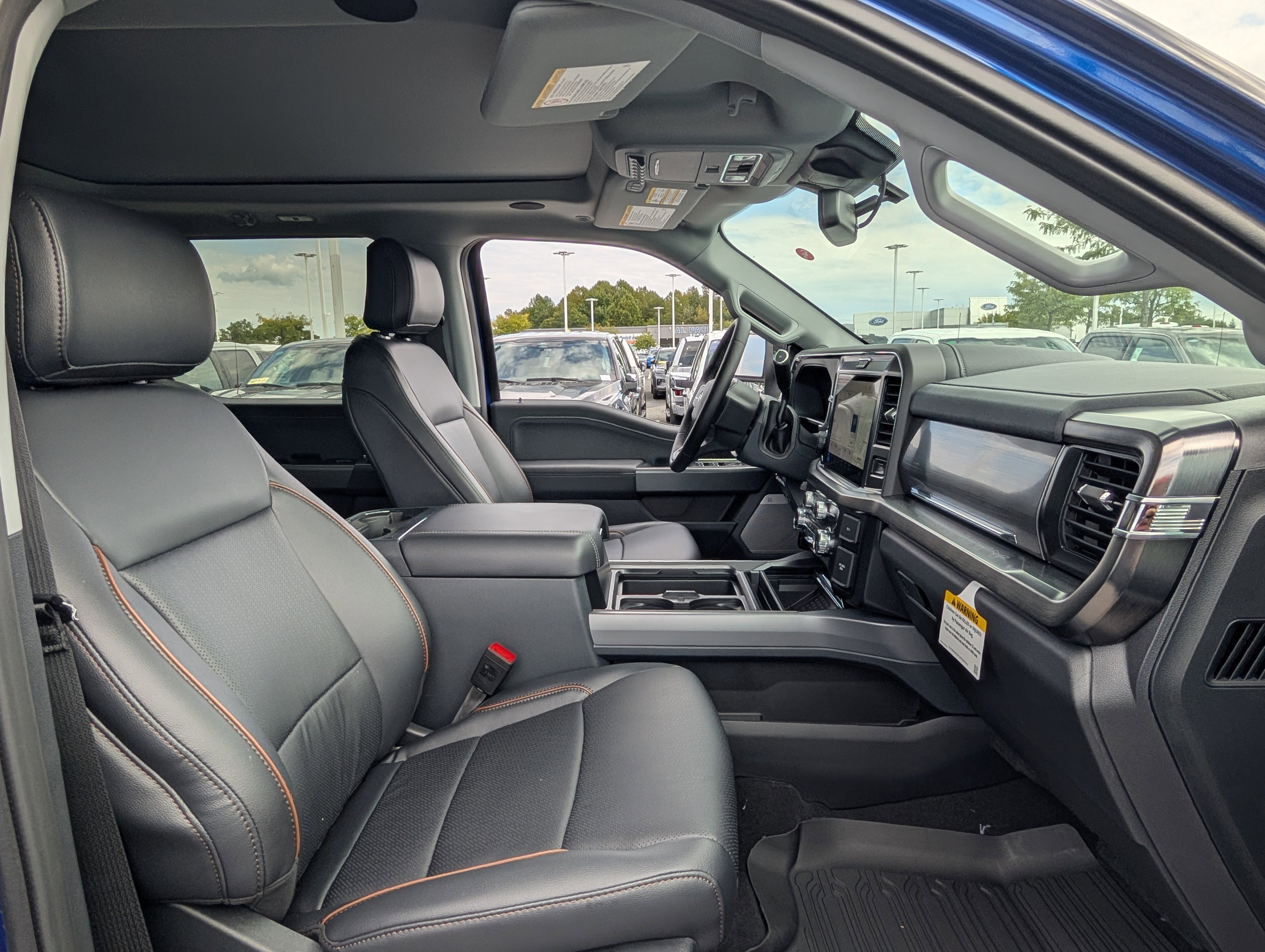 New 2026 Ford F350 Lariat w/ Black Appearance Package image 7