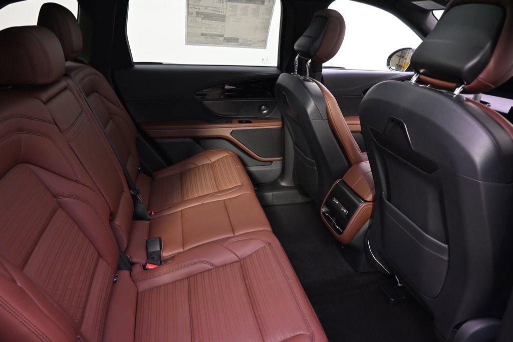 New 2026 Lincoln Nautilus Reserve w/ Jet Appearance Package AWD/4WD image 18