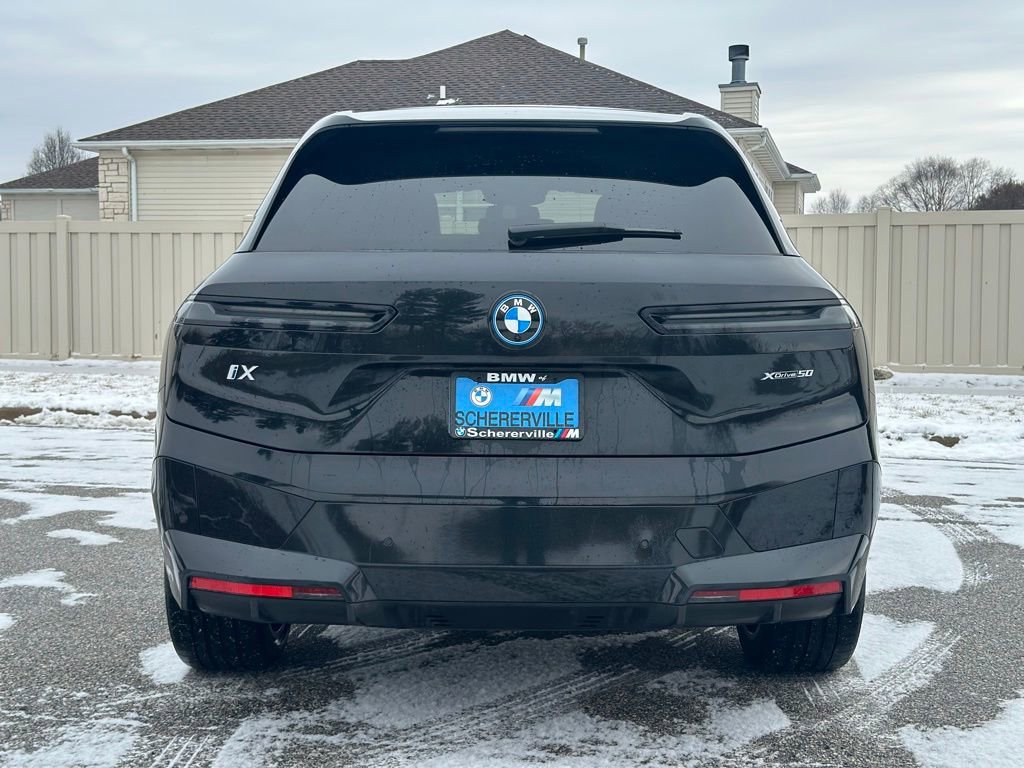 Used 2025 BMW iX xDrive50 image 6