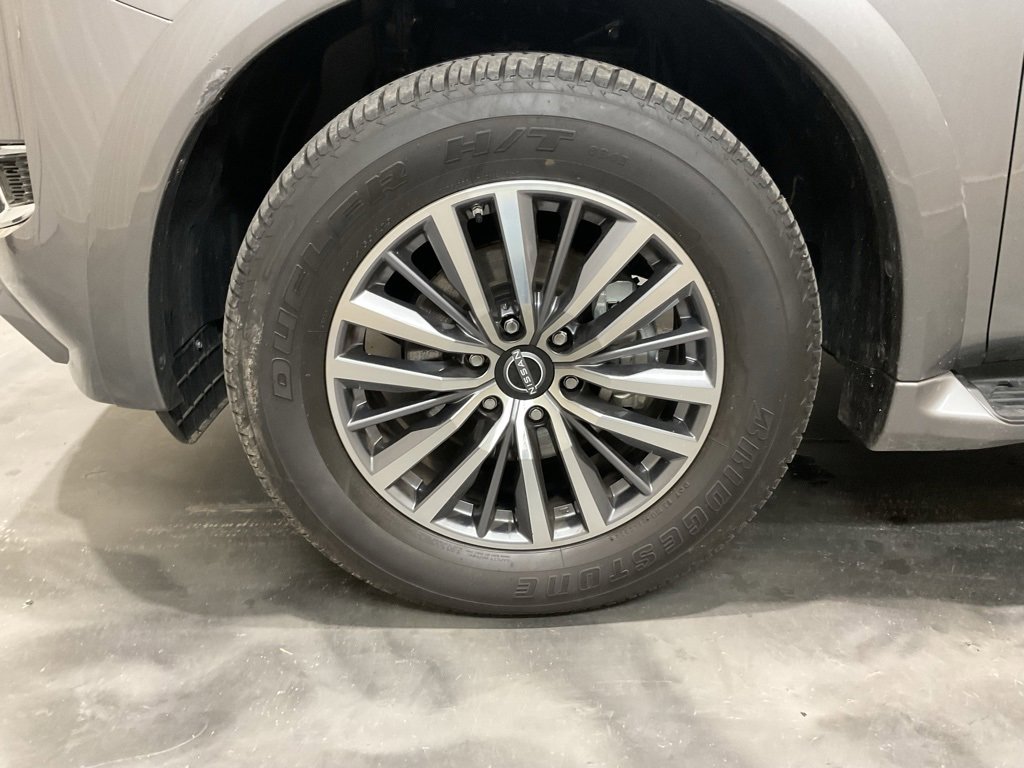 Used 2024 Nissan Armada SL w/ Captain's Chairs Package image 6