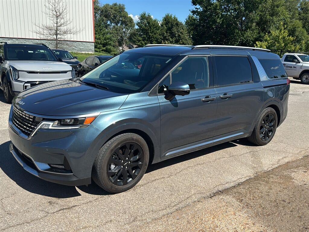 Used 2024 Kia Carnival SX FWD image 5
