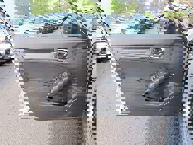 Used 2023 Honda Civic Sport image 15