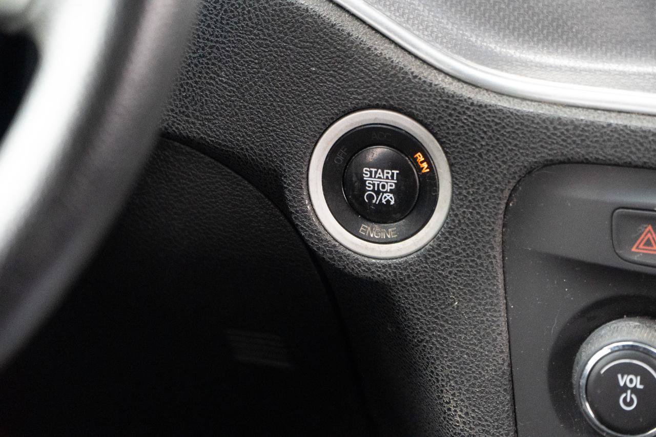 Used 2013 Dodge Charger SE RWD image 29