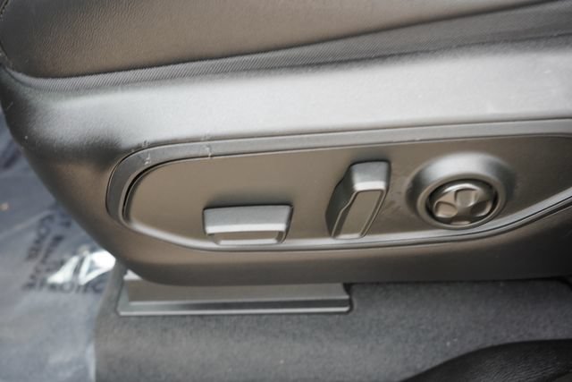 Certified 2024 Jeep Grand Cherokee L Limited w/ Black Appearance Package AWD/4WD image 25