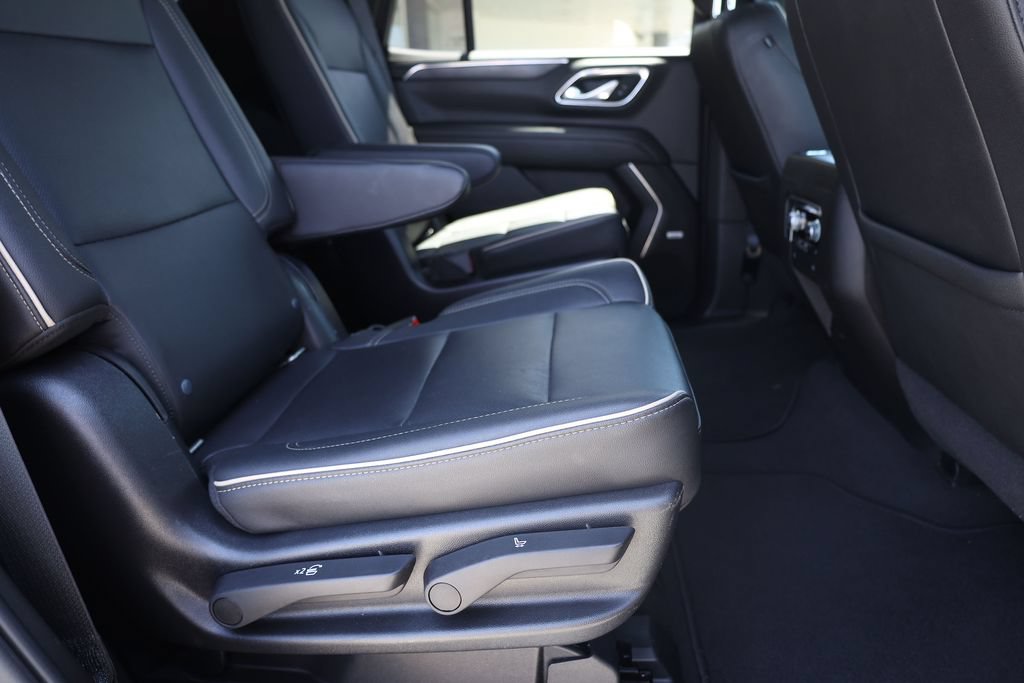 Used 2021 GMC Yukon SLT w/ SLT Premium Package AWD/4WD image 18