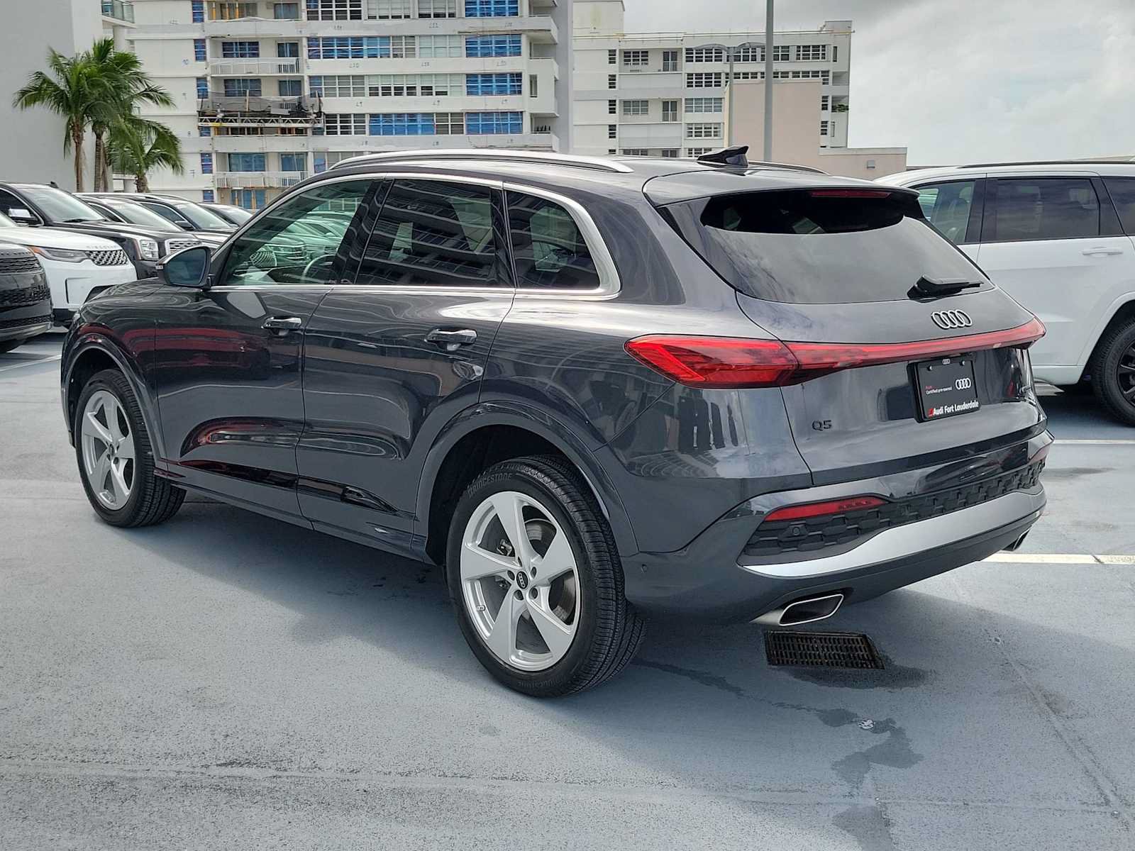 Certified 2025 Audi Q5 Premium Plus w/ Premium Plus AWD/4WD image 4