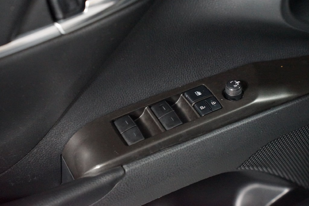 Used 2022 Toyota Camry SE FWD image 28
