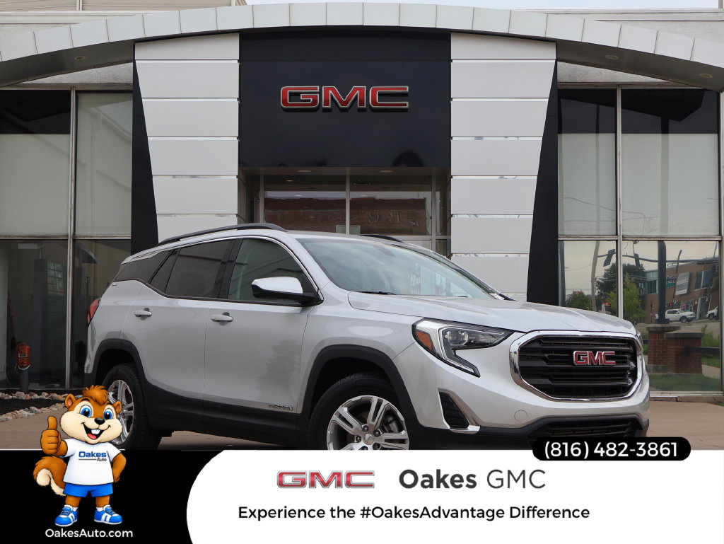 Used 2018 GMC Terrain SLE w/ Driver Convenience Package FWD image 1