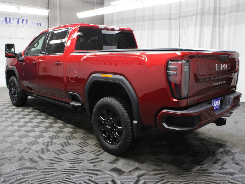Used 2025 GMC Sierra 2500 AT4 w/ Technology Package AWD/4WD image 7