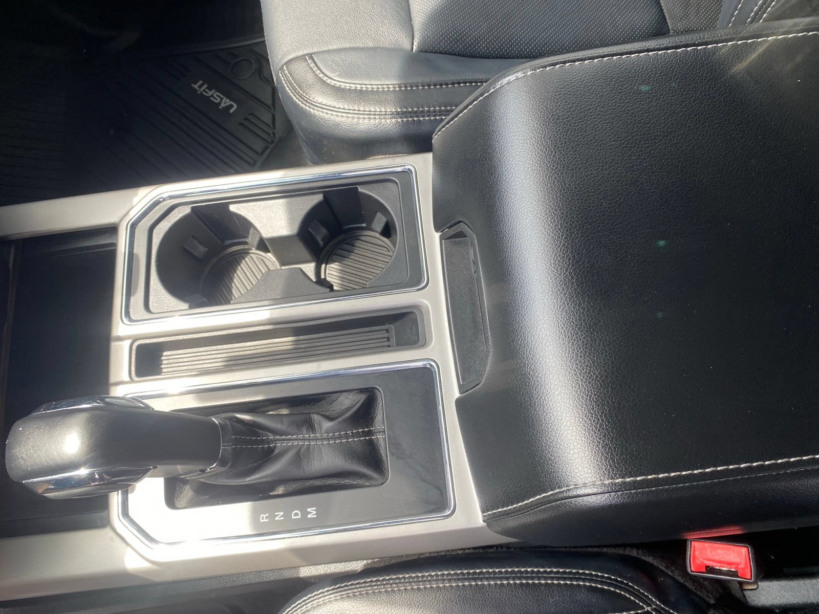 Used 2020 Ford F150 Lariat RWD image 18