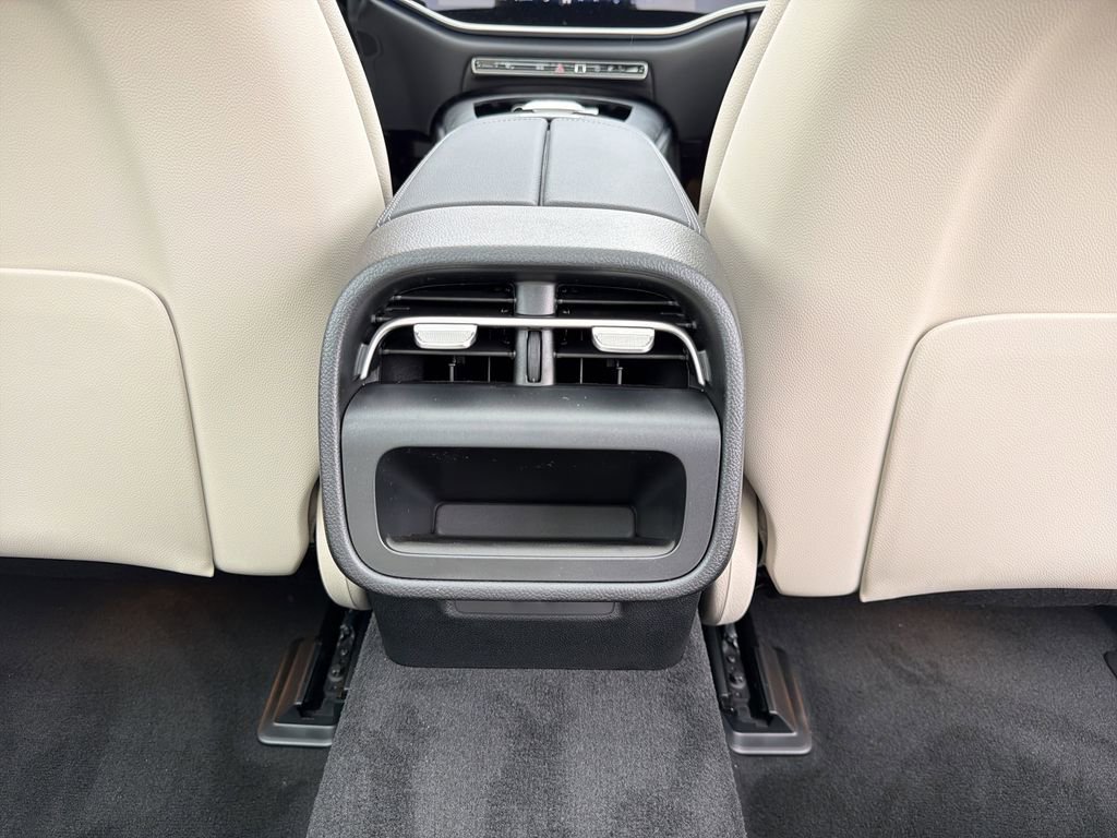 New 2026 Mercedes-Benz E 350 4MATIC Sedan image 23