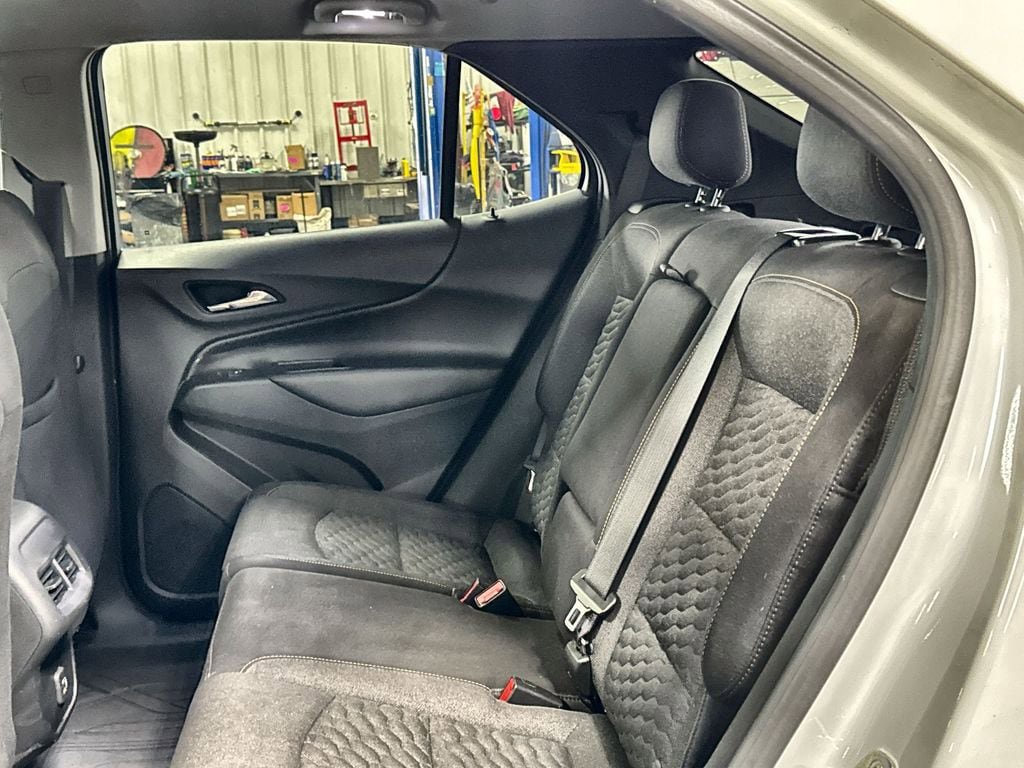 Used 2021 Chevrolet Equinox LT FWD image 25
