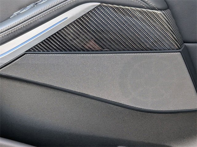 Used 2025 BMW X7 M60i w/ Climate Comfort Package image 17