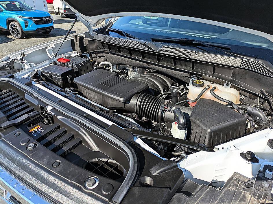 Used 2023 Chevrolet Silverado 1500 LT image 36