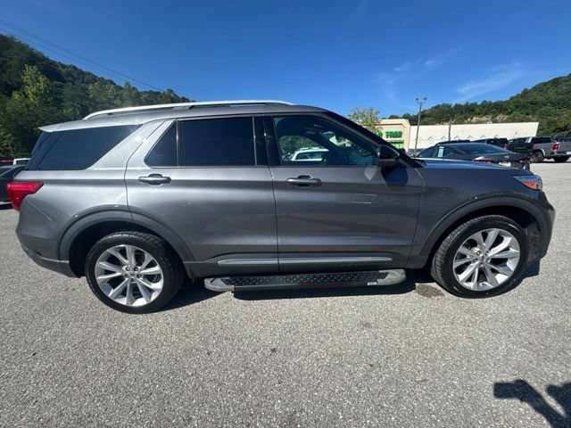 Used 2021 Ford Explorer Platinum w/ Equipment Group 601A AWD/4WD image 9