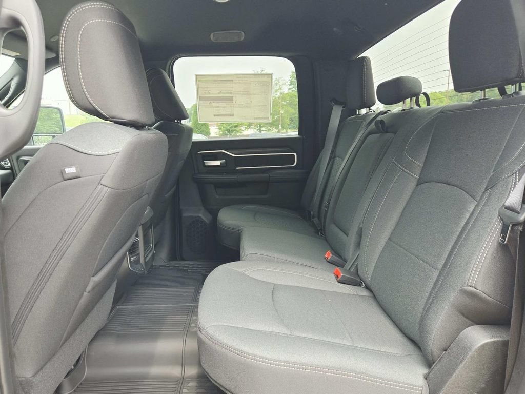 New 2026 RAM 2500 Big Horn AWD/4WD image 17