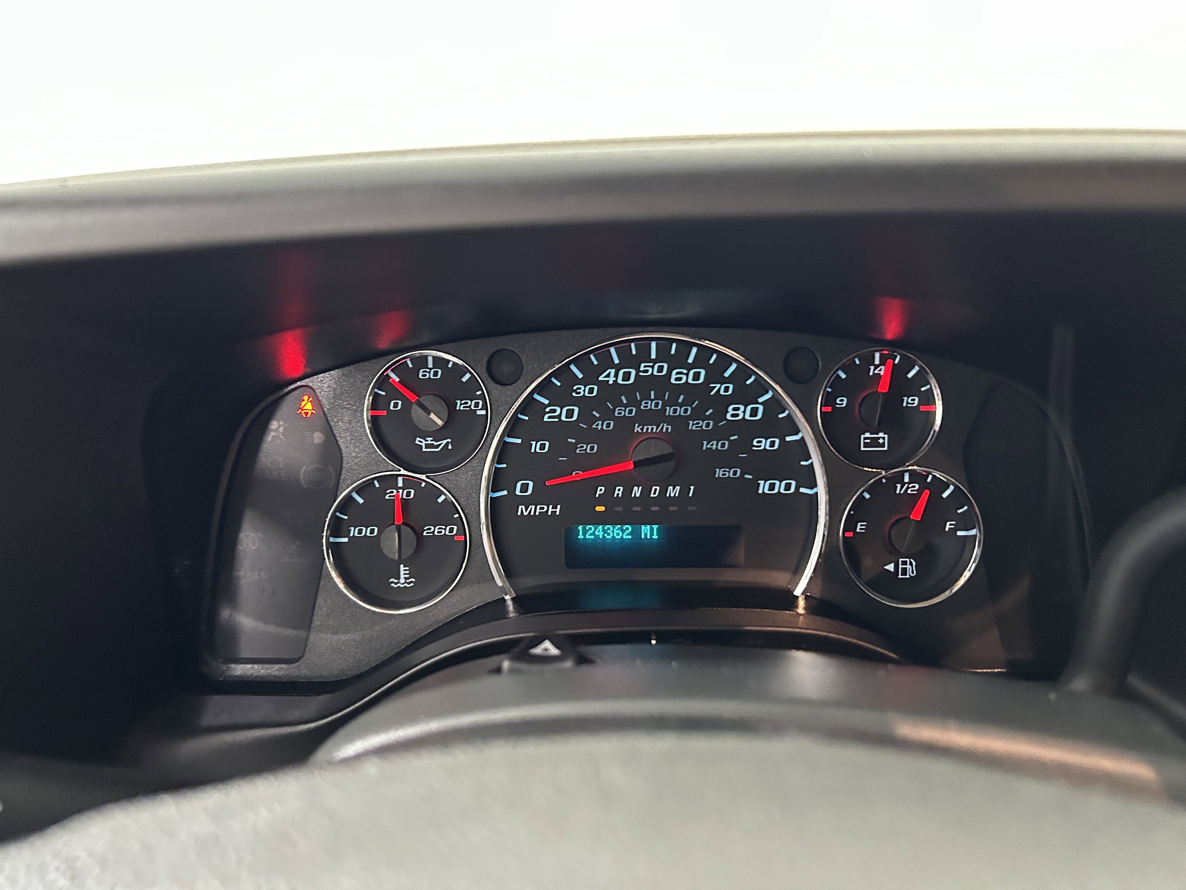 Used 2021 Chevrolet Express 2500 w/ Driver Convenience Package RWD image 17