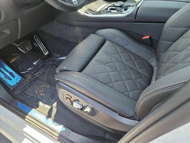 New 2026 BMW X5 M60i w/ Climate Comfort Package AWD/4WD image 4
