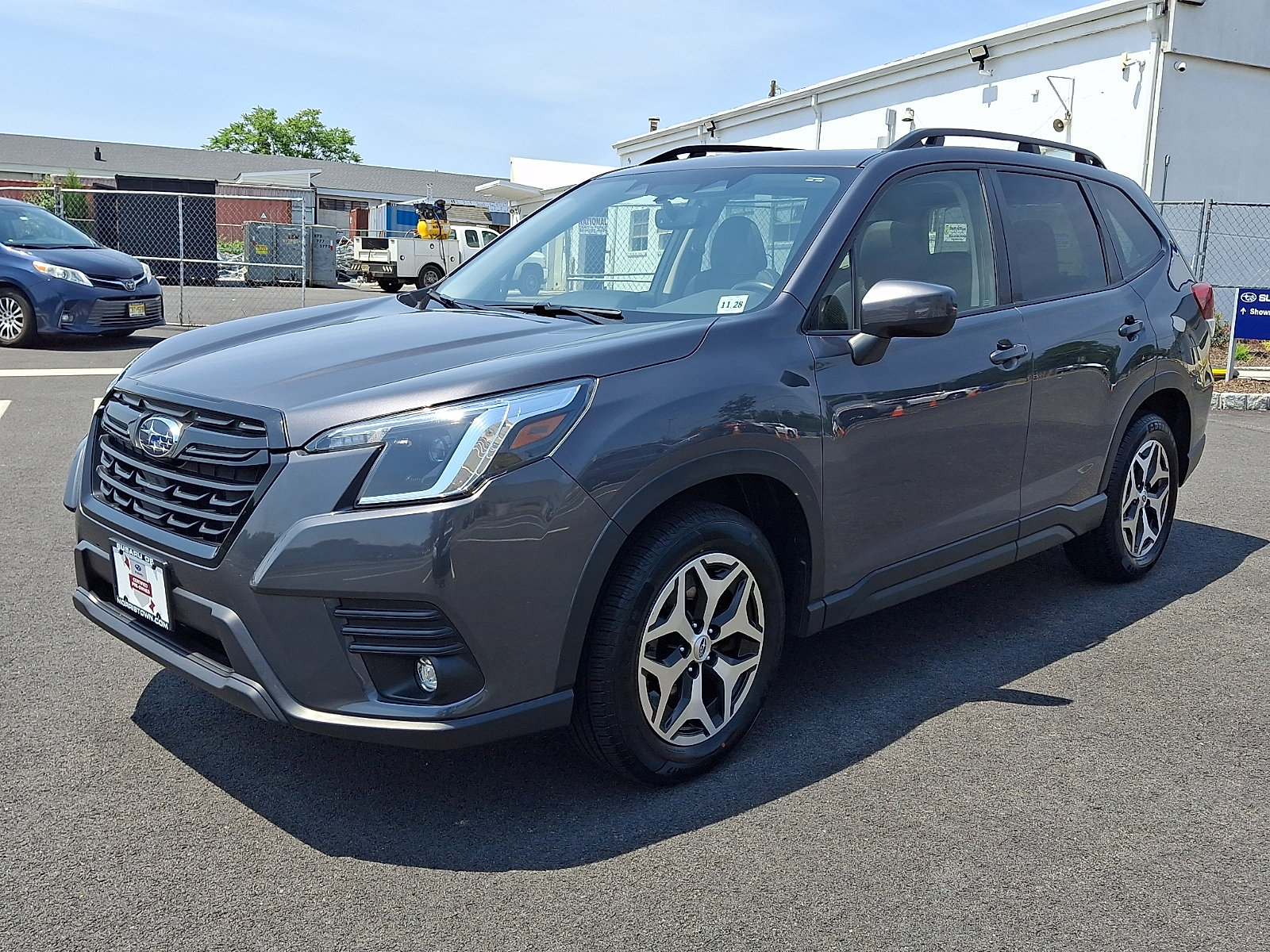 Certified 2024 Subaru Forester Premium AWD/4WD image 3