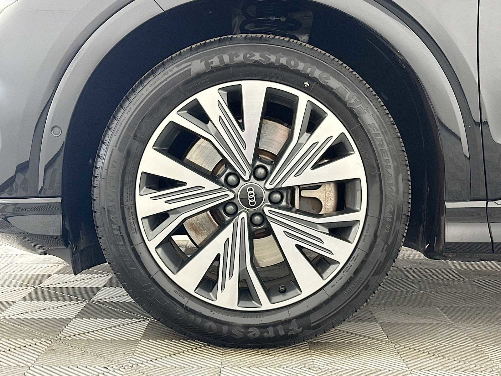 Certified 2023 Audi Q4 e-tron Premium Plus w/ Premium Plus RWD image 30