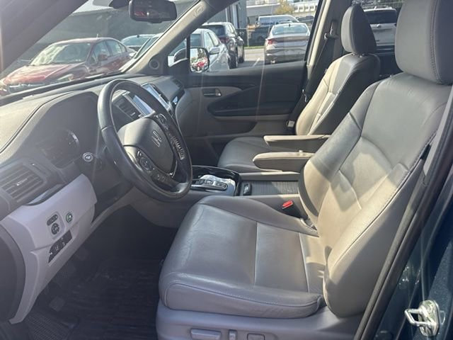 Used 2017 Honda Pilot Touring image 15