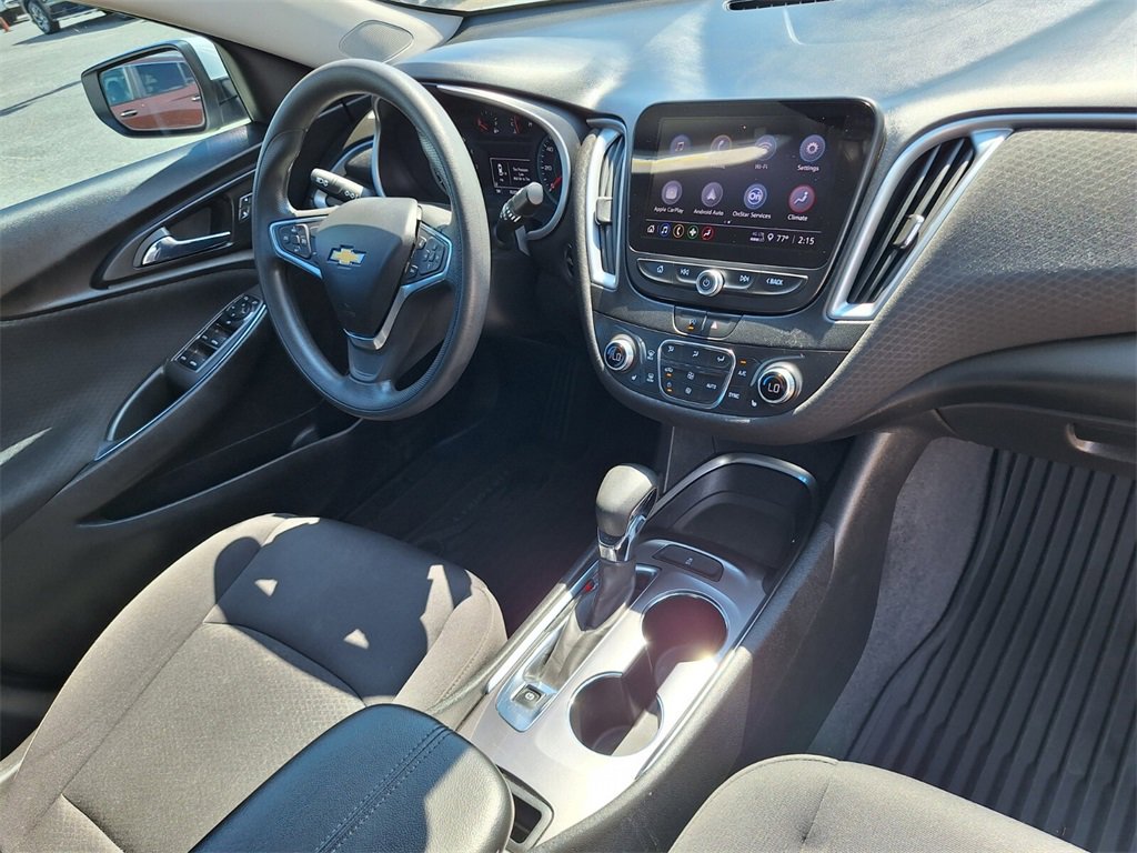 Used 2022 Chevrolet Malibu LT image 24