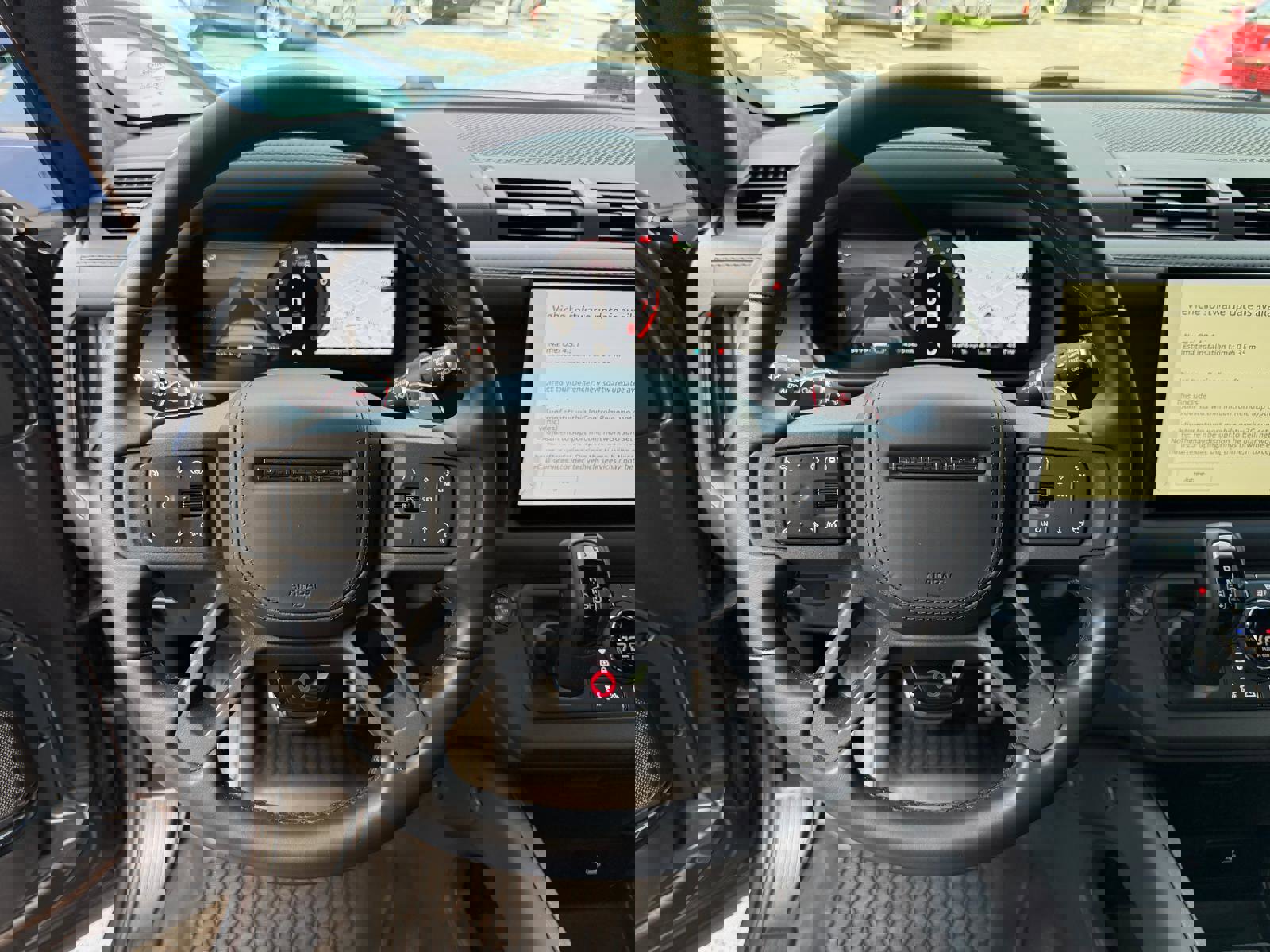 Used 2025 Land Rover Defender 110 AWD/4WD image 30