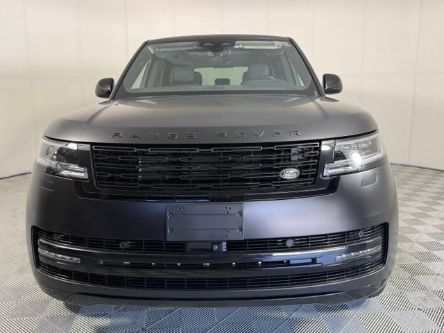 Used 2025 Land Rover Range Rover SE AWD/4WD image 9