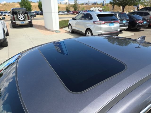 Used 2017 Honda Civic Touring image 9